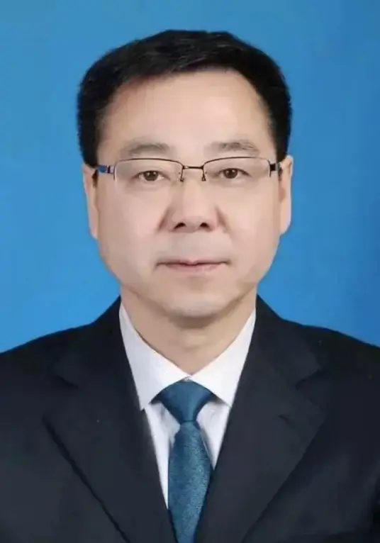 <strong>贵州省住房和城乡建设厅原副厅长叶栋槺被“双开”</strong>